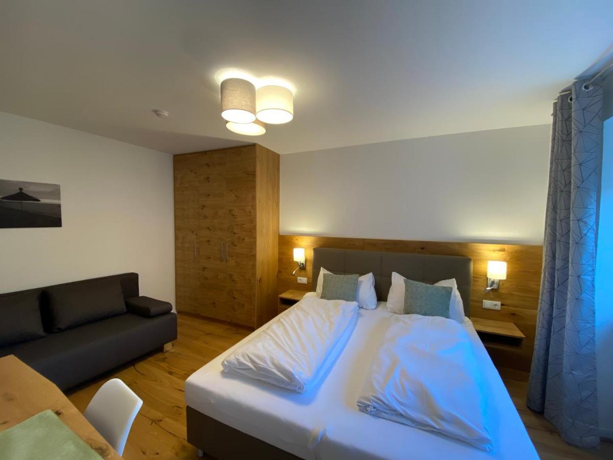 Apartments Freitag - H1 Winden am See Екстер'єр фото