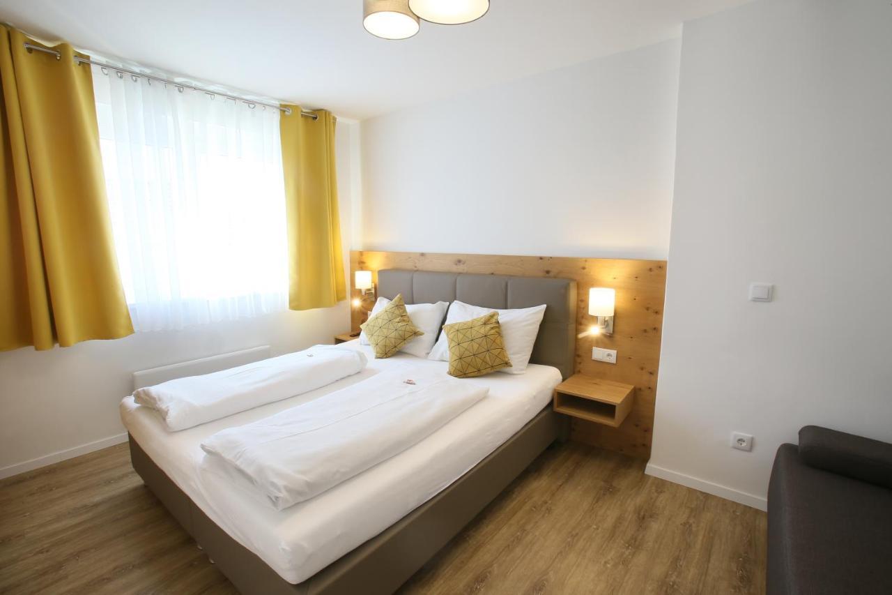 Apartments Freitag - H1 Winden am See Екстер'єр фото